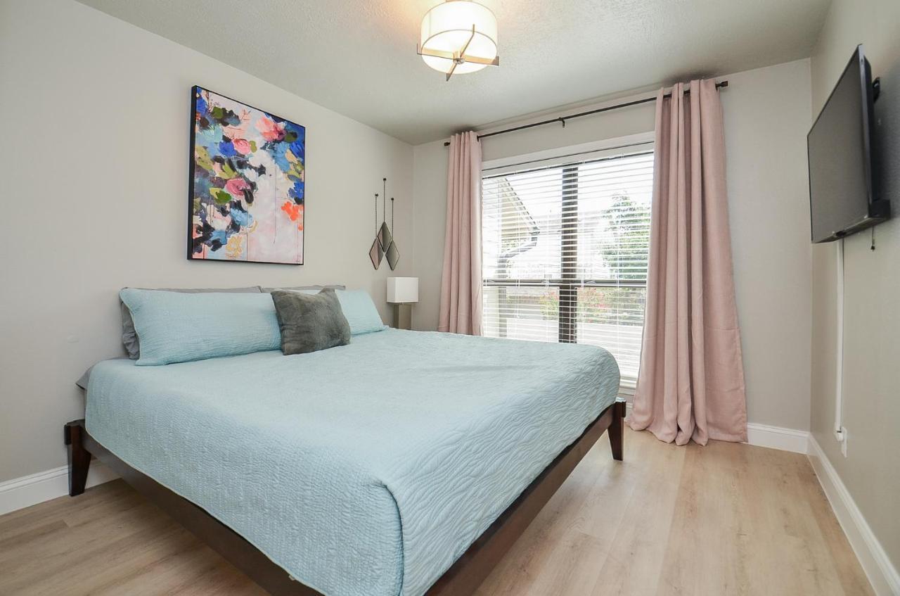 Metro Family Getaway 3 Bedroom 3 Bathroom Хюстън Екстериор снимка