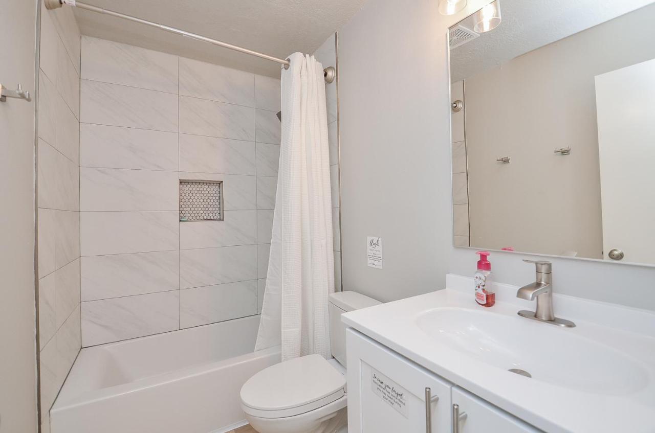 Metro Family Getaway 3 Bedroom 3 Bathroom Хюстън Екстериор снимка