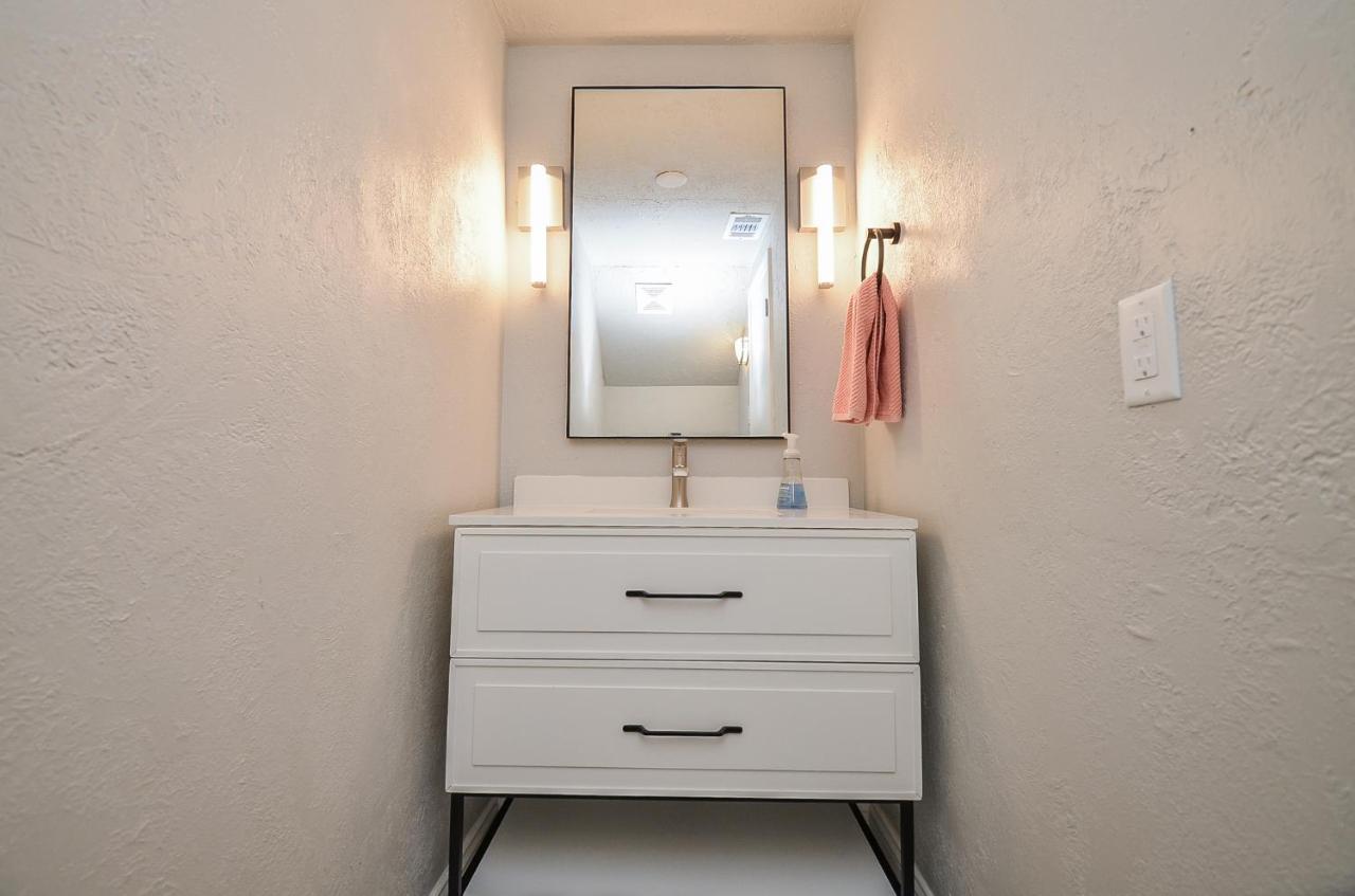 Metro Family Getaway 3 Bedroom 3 Bathroom Хюстън Екстериор снимка